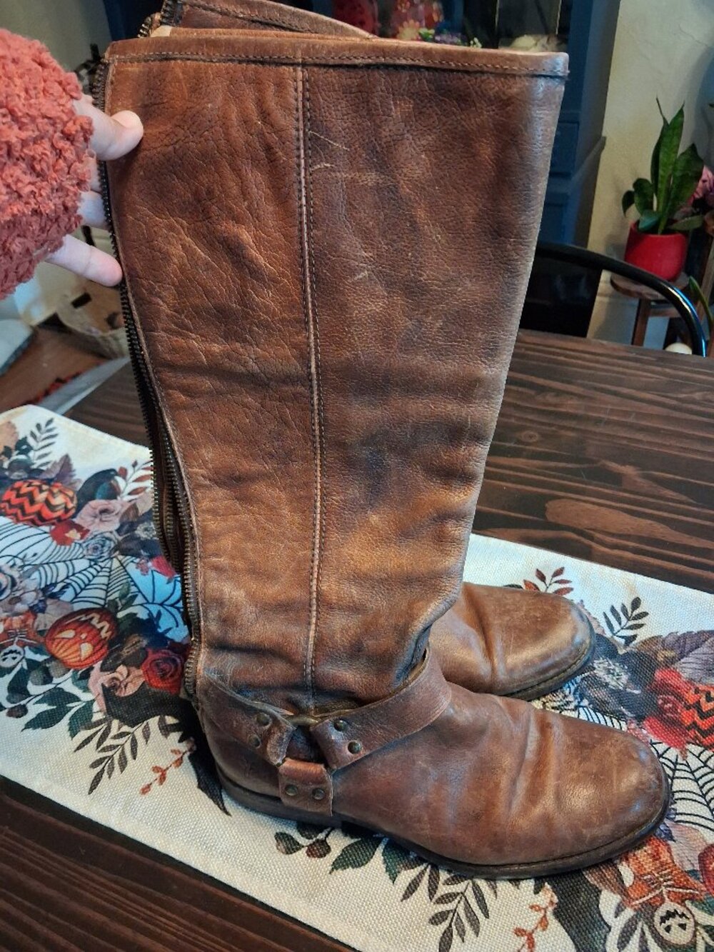 Frye Size 8 Boots
